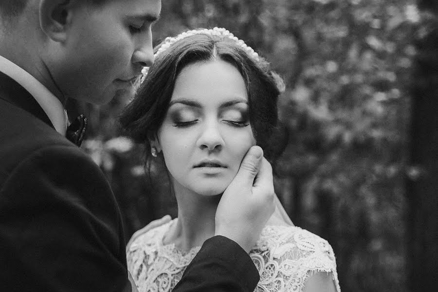 Fotografo di matrimoni Olga Kuzmina (kuzmina). Foto del 20 aprile 2016