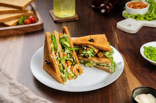 Sriracha Tempeh Sandwich (Soy Protein)