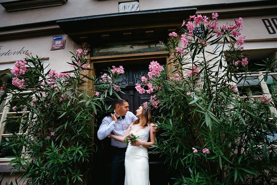 Fotógrafo de casamento Sergey Art (prahaart). Foto de 3 de agosto 2016