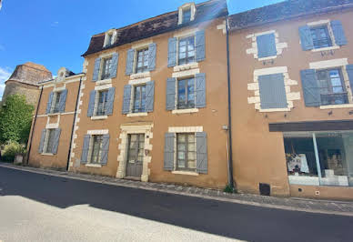 Maison avec piscine et terrasse 1