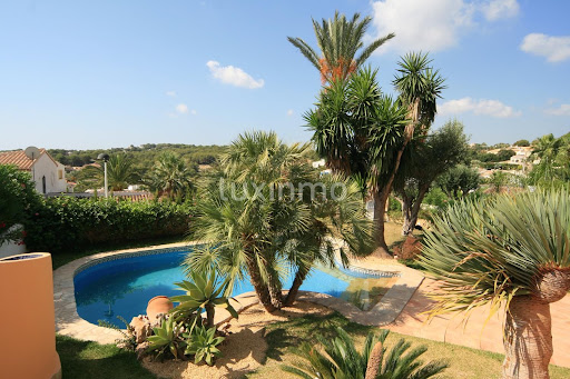 Maison avec piscine et terrasse 5