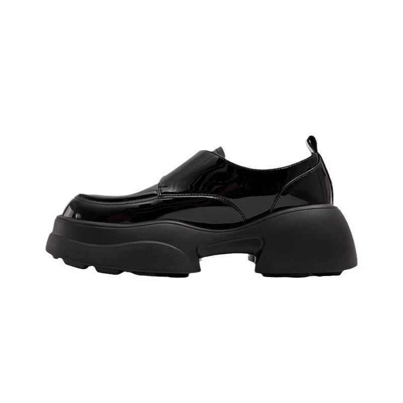 Mocassins femme en cuir souple, style britannique, chaussures de collège. Pompes confortables pour un look chic et décontracté.
