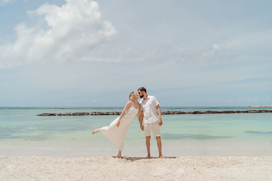 Bröllopsfotograf Anastasiia Polinina (cancun). Foto av 4 oktober 2021