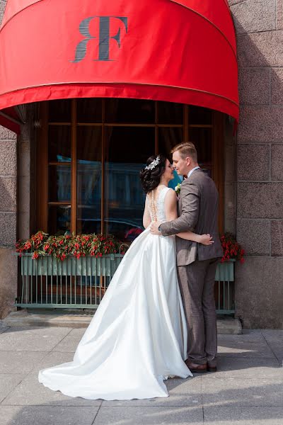 Fotógrafo de casamento Yuliya Borisova (juliasweetkadr). Foto de 18 de outubro 2018