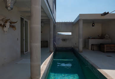 Maison avec piscine et terrasse 13