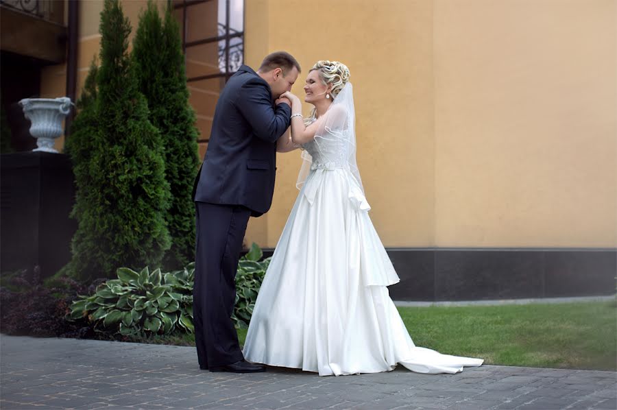 結婚式の写真家Natalya Tikhonova (martiya)。2014 8月31日の写真