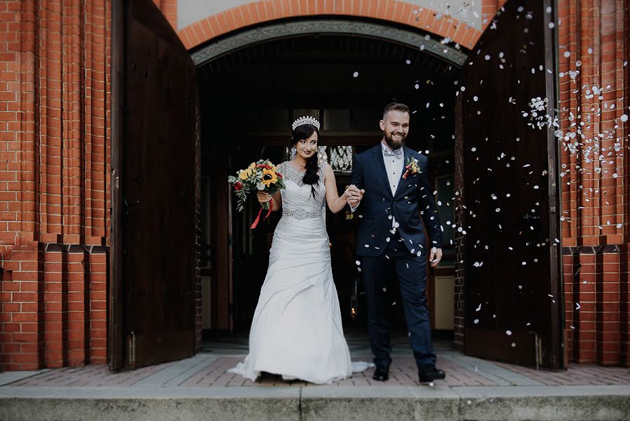 Photographe de mariage Radosław Kozieł (tonyszczescia). Photo du 5 avril 2020