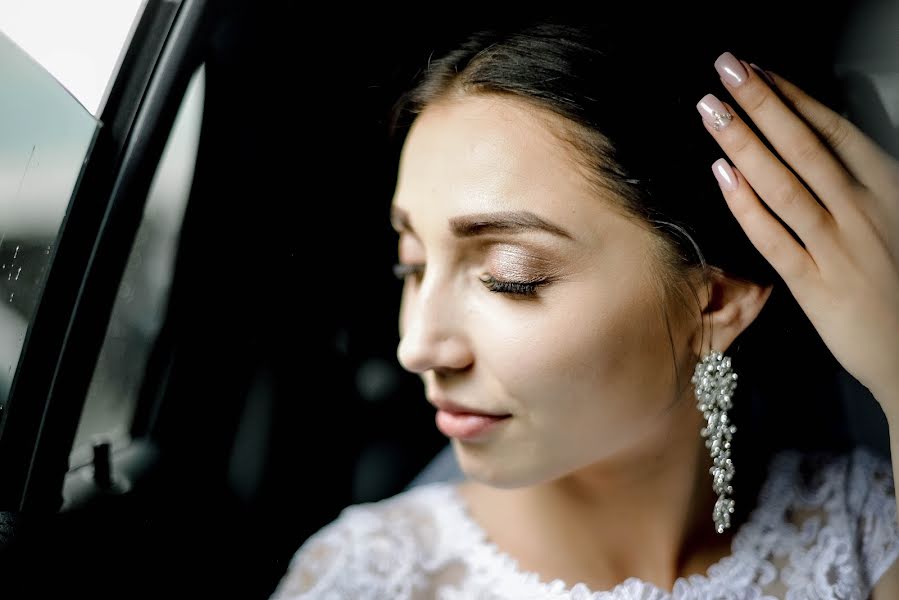 Fotógrafo de casamento Viktoriya Scheka (viktoriiashcheka). Foto de 21 de setembro 2018