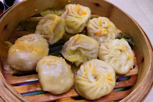 Veg Steamed Momos [8 Pieces]