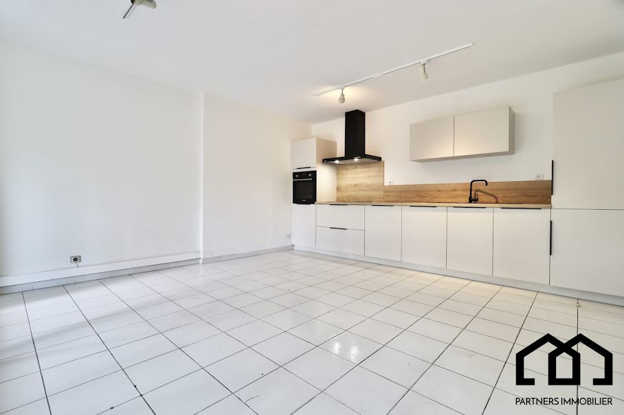 Vente appartement 3 pièces 64 m² à Aix-en-Provence (13090), 355 000 €