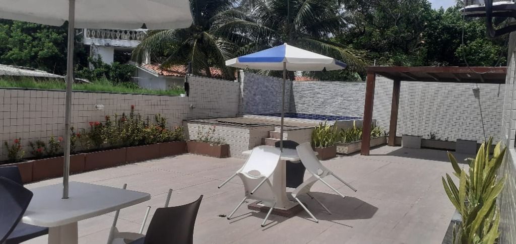 Apartamento com 1 dormitório para alugar, 35 m² por R$ 2.200,01/mês - Bessa - João Pessoa/PB