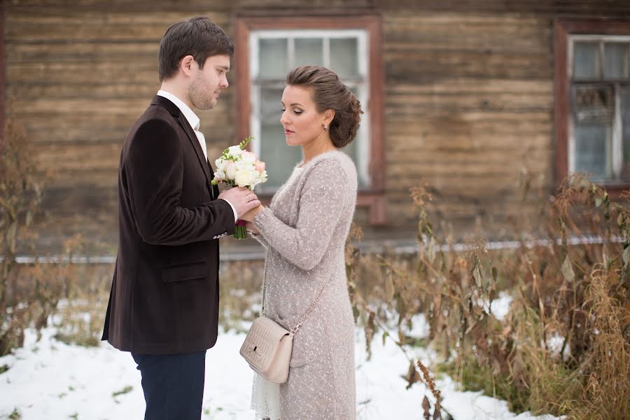 Fotógrafo de casamento Anna Aleksandrovskaya (anlou). Foto de 27 de janeiro 2015