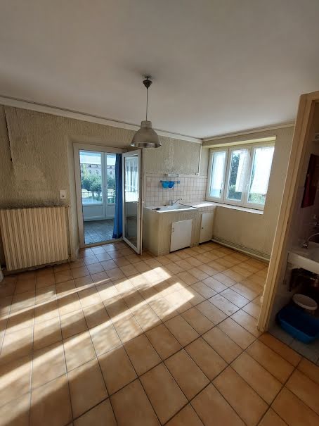 Vente appartement 3 pièces 58 m² à Jausiers (04850), 124 200 €