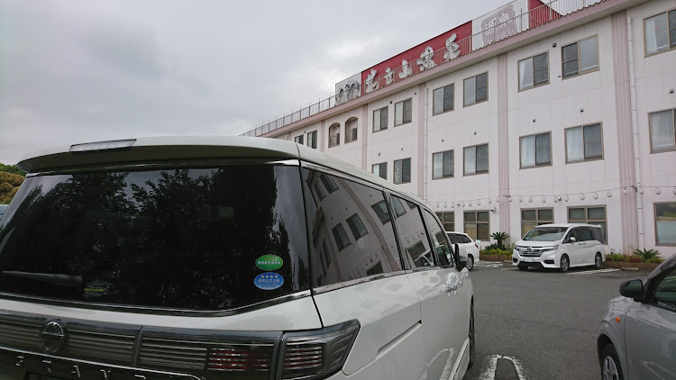 エルグランドの福岡県に関するカスタム事例の投稿画像1枚目