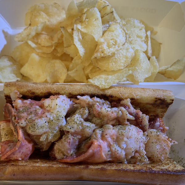 Gluten-Free Lobster Rolls at Luke's Lobster