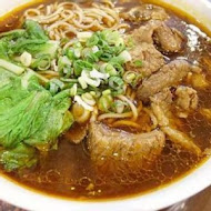 【杭州南路】老張牛肉麵(分店)