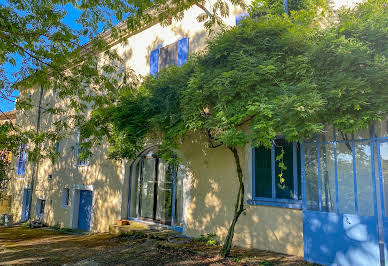 Maison avec piscine et jardin 15