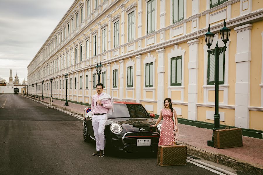 Wedding photographer Taweepong Lawrattanachaiyong (fotoklapher). Photo of 10 March 2022