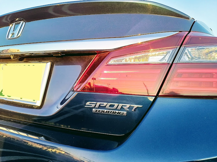 アコードのグレードエンブレム見てみたい・エンブレムチューン・自己満足の世界・Sport Touring・アコード乗りと繋がりたいに関するカスタム事例の投稿画像1枚目