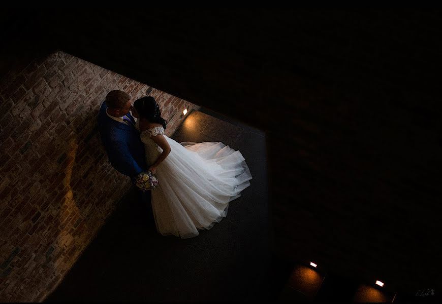 Fotografo di matrimoni Irina Lark (irinalark). Foto del 3 marzo 2020