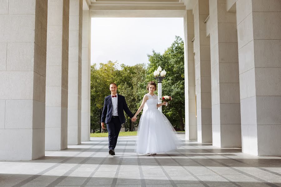 Wedding photographer Olga Ezhgurova (photoezh). Photo of 13 December 2019