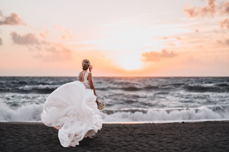 Fotografo di matrimoni Walter Patitucci (walterpatitucci). Foto del 17 maggio 2023