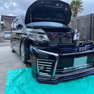 ヴォクシー ZRR85W