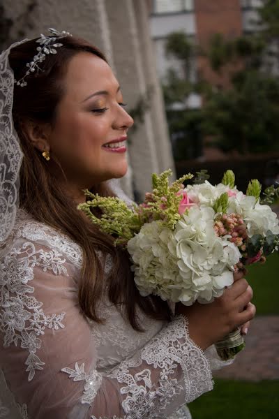 Fotografo di matrimoni Aarón Osechas Lucart (aaosechas). Foto del 4 aprile 2018