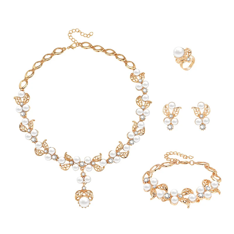 Mode Simpele Alloy Ketting en Oorbellen Vierdelig Set voor Vrouwen. Ideaal voor dagelijks gebruik en als cadeau