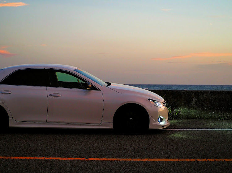 マークXのちーばくんの「土踏まず」・南房総編part2・夕暮れ・静寂と躍動・鎮魂歌🥺に関するカスタム事例の投稿画像5枚目
