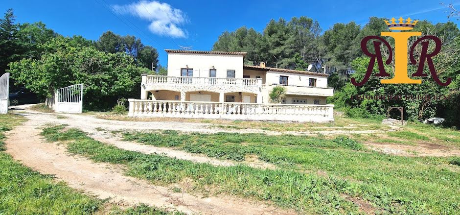 Vente maison 6 pièces 180 m² à Gardanne (13120), 749 000 €