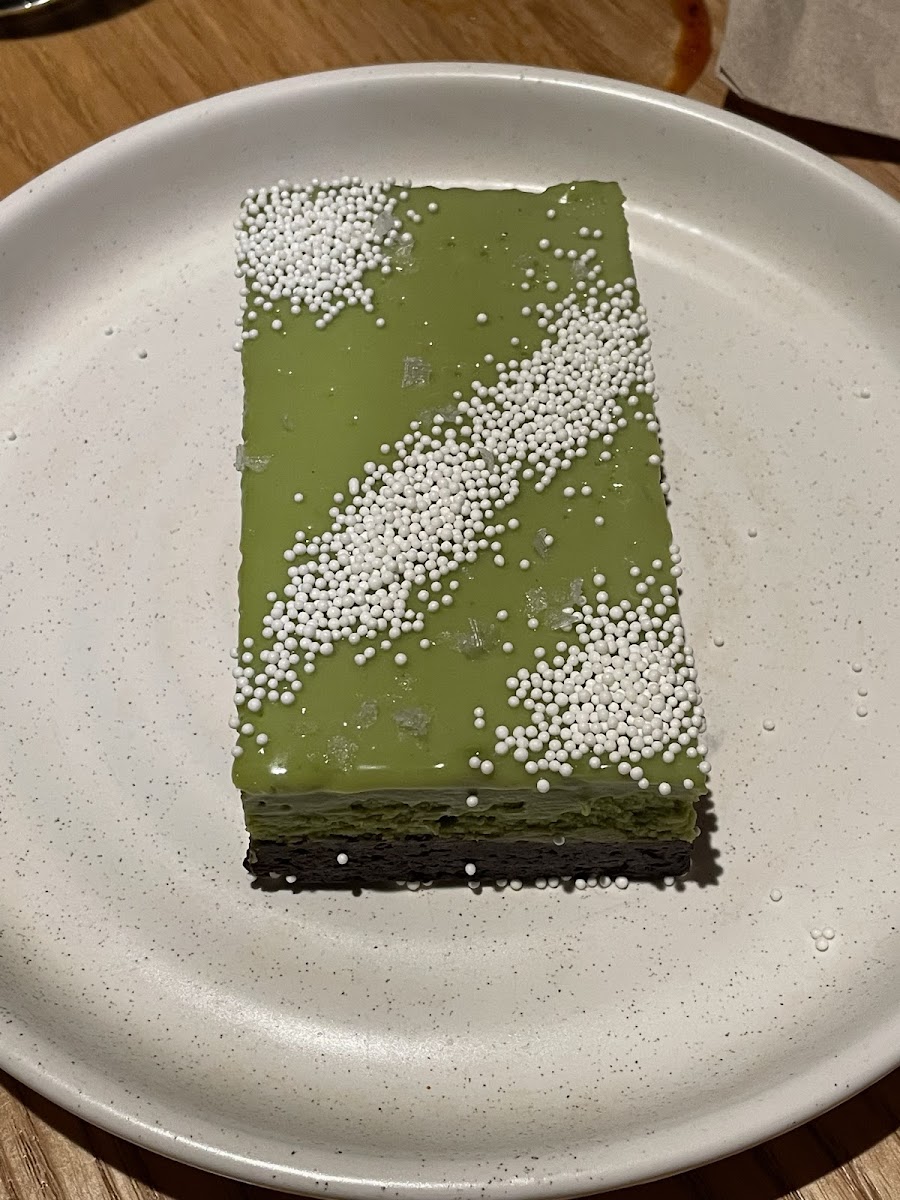 Matcha cheesecake brownie