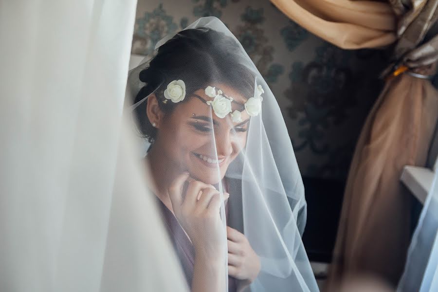 Fotografo di matrimoni Rinat Khabibulin (photorinat). Foto del 14 novembre 2018