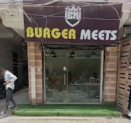 Burger Meets photo 1