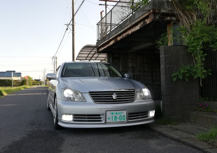 クラウンロイヤルの洗車・水アカシャンプー・ぬるぬるに関するカスタム事例の投稿画像1枚目