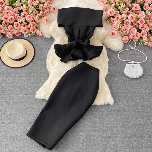 Title 14, Two piece ruffled short top set, a perfect summ...