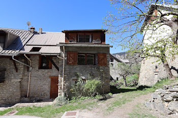 maison à Beauvezer (04)