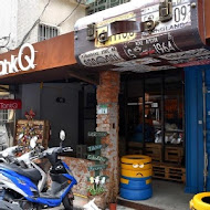 TankQ Cafe & Bar