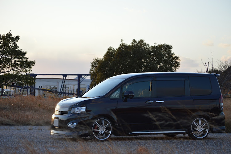 ヴォクシーのworkwheels・WORK VARIANZA T1S・カメ活📷️・プチオフ会・お誘い頂きありがとうございましたに関するカスタム事例の投稿画像1枚目