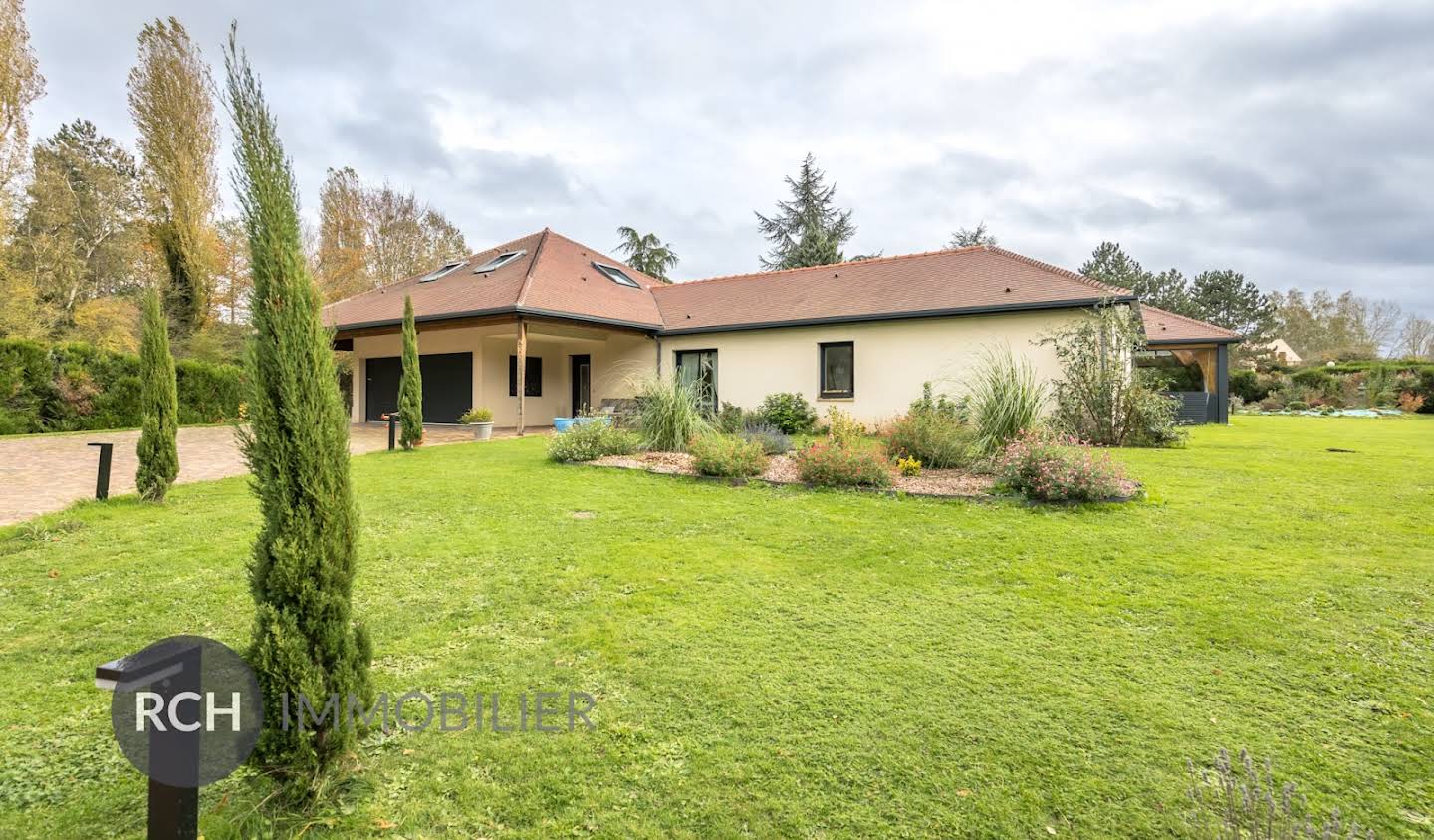 Maison avec piscine Montfort-l'Amaury