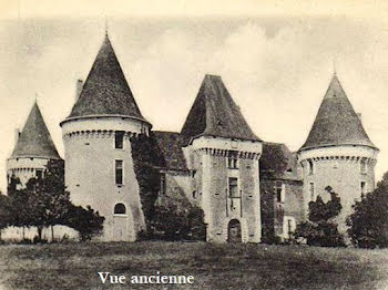 château à Perigueux (24)