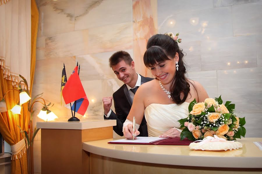 Wedding photographer Nika Gorbova (nikagorbova). Photo of 19 October 2014