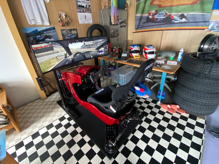 BRZの市街地用ホイールタイヤに交換・トムスオーバーフェンダー外し・シュミレーター特訓・〜オタ鬼會〜・おしゃれDJクラブに関するカスタム事例の投稿画像5枚目