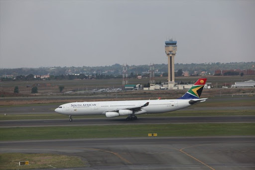 Pravin Gordhan met the South African Airways staff on Monday.