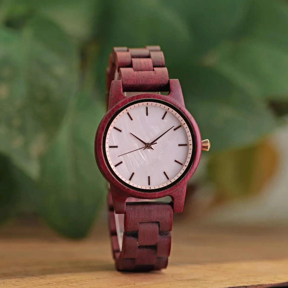 Ladies New Wooden Watch, Shell Face Casual Wooden Quartz Watch, Violet Wood. Embrace natural elegance with this stunning