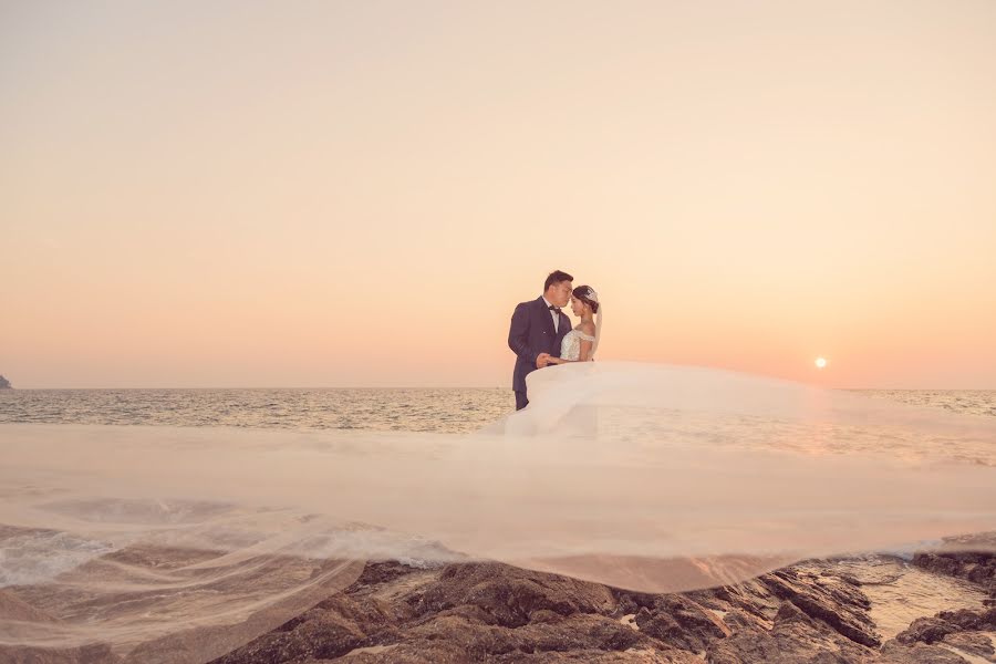 Fotografo di matrimoni Stanislav Stratiev (stratiev). Foto del 2 dicembre 2017