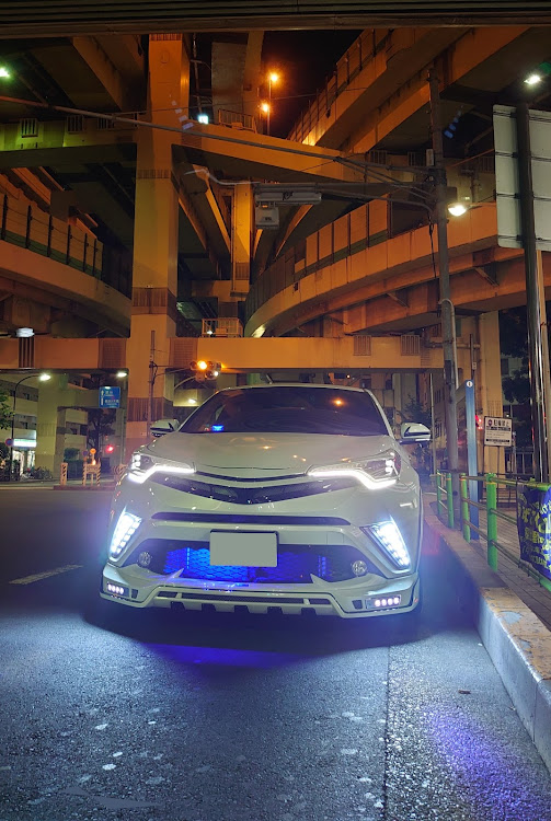 C-HRのROWEN・discover_ct・箱崎JCT・過去画・いいねとコメント感謝しております🙇に関するカスタム事例の投稿画像1枚目