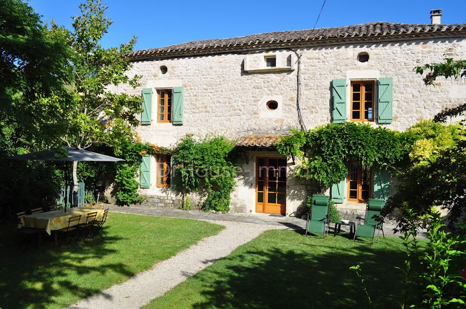 Vente maison 11 pièces 421 m² à Montpezat-de-Quercy (82270), 895 000 €