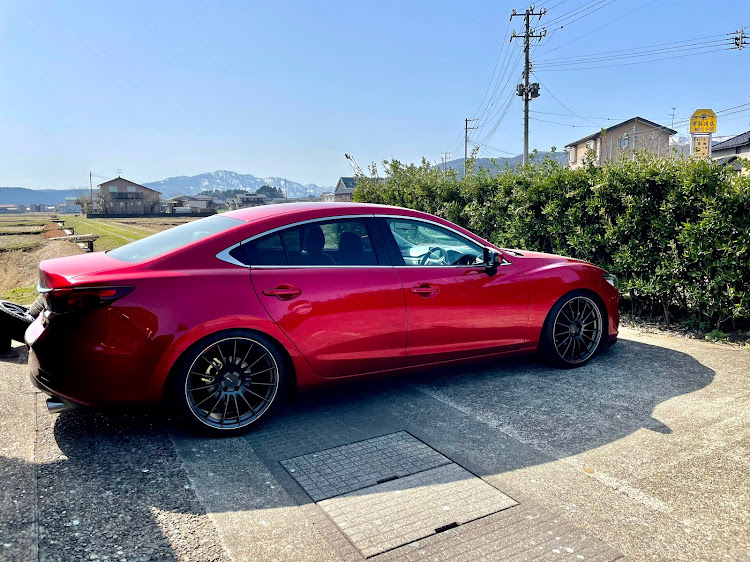 アテンザのホイール交換・車高調整に関するカスタム事例の投稿画像1枚目