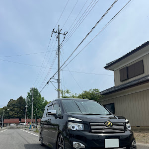 ヴォクシー ZRR70W